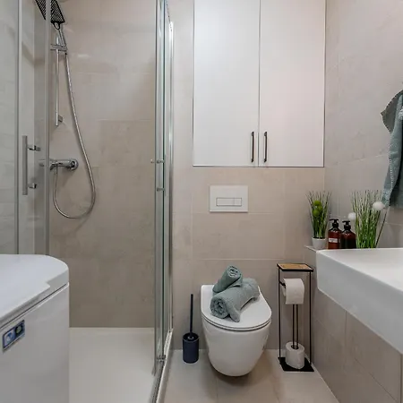 Kriva 18 2 Izbovy S Vytahom Apartment *