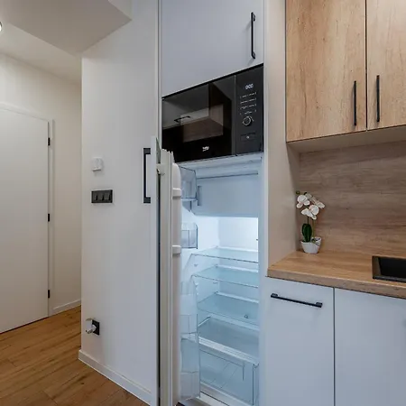 Kriva 18 2 Izbovy S Vytahom Apartment *